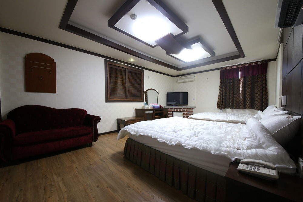 Bali Motel แทจ็อน ภายนอก รูปภาพ