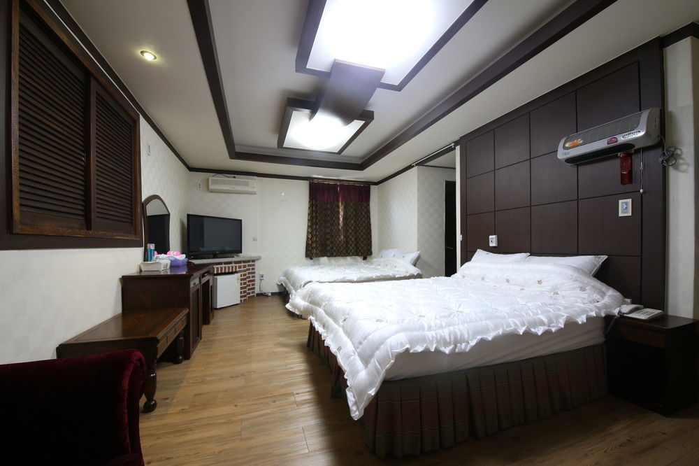 Bali Motel แทจ็อน ภายนอก รูปภาพ